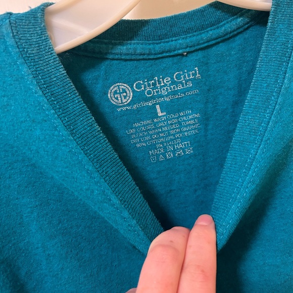 🤪3/$10 Girlie Girl Morgan Wallen shirt - Picture 4 of 5